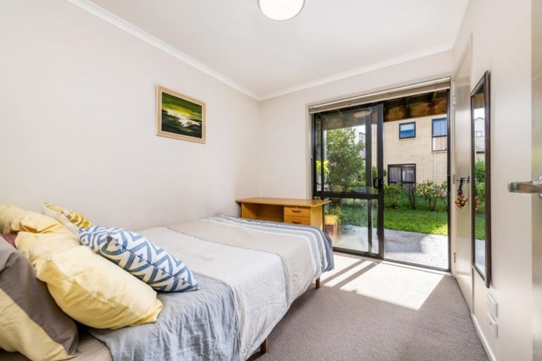 Photo of property in St Claire Village, 5/172 Mcleod Road, Te Atatu South, Auckland, 0610