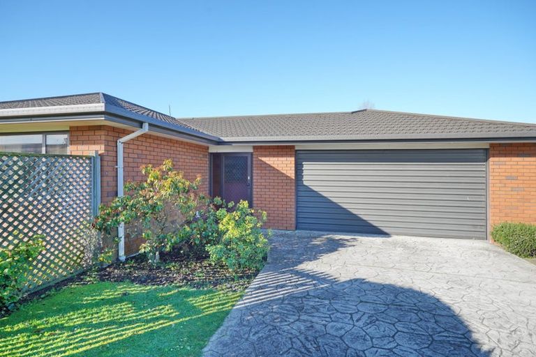 Photo of property in 14 Hewitts Road, Woodend, 7610