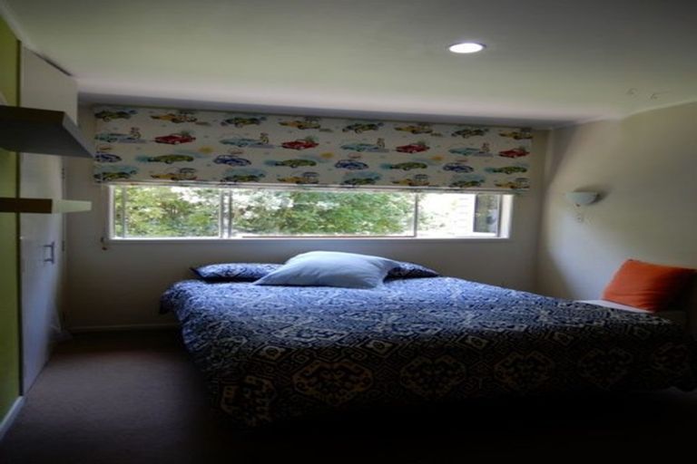 Photo of property in 4 Berne Place, Birkenhead, Auckland, 0626