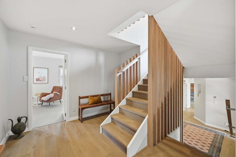 Photo of property in 31 Beechwood Road, Rothesay Bay, Auckland, 0630