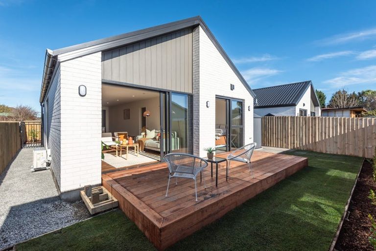 Photo of property in 7b Suva Street, Upper Riccarton, Christchurch, 8041