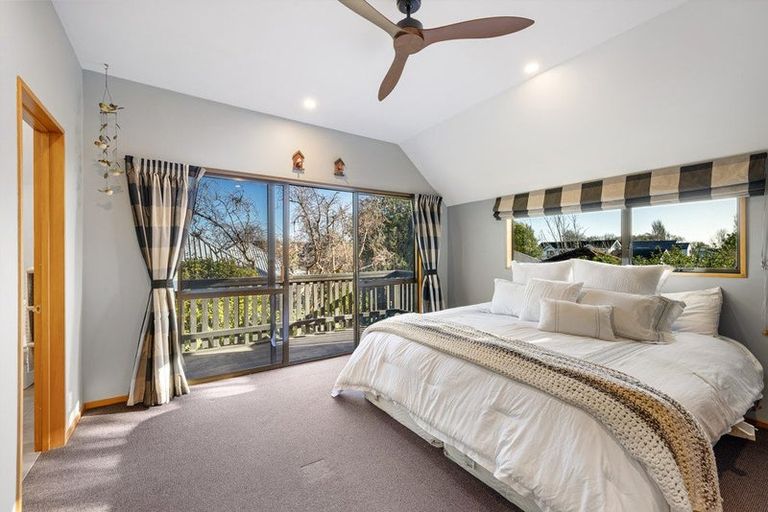 Photo of property in 5b Regency Crescent, Redwood, Christchurch, 8051