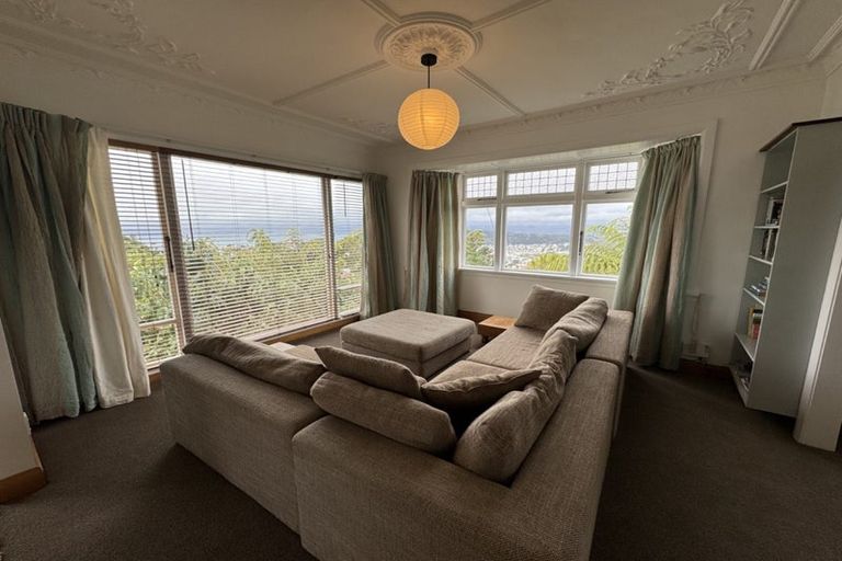 Photo of property in 44 Highbury Road, Highbury, Wellington, 6012