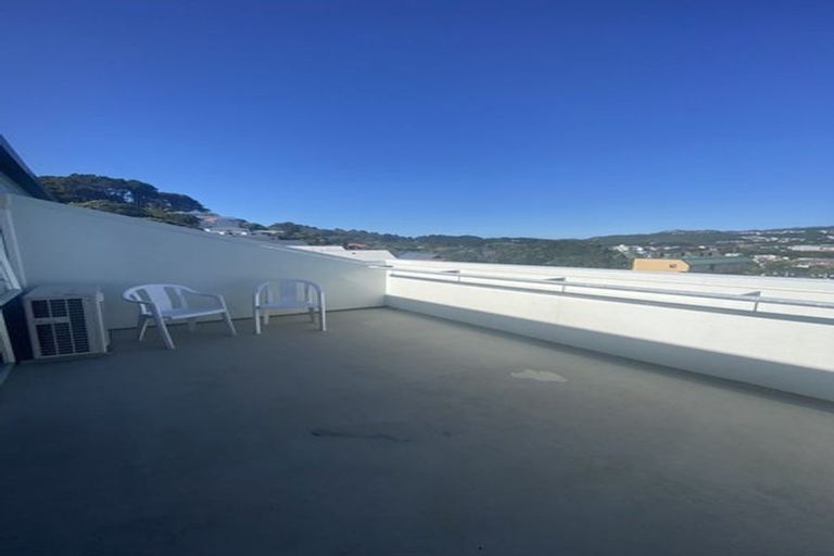 Photo of property in Coromandel Heights, 3/111 Coromandel Street, Newtown, Wellington, 6021