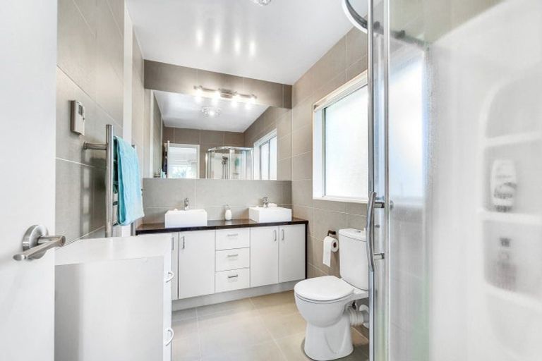 Photo of property in 32 Carroll Place, Owhata, Rotorua, 3010