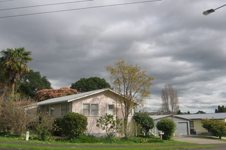 Photo of property in 2b Rauhea Street, Brookfield, Tauranga, 3110