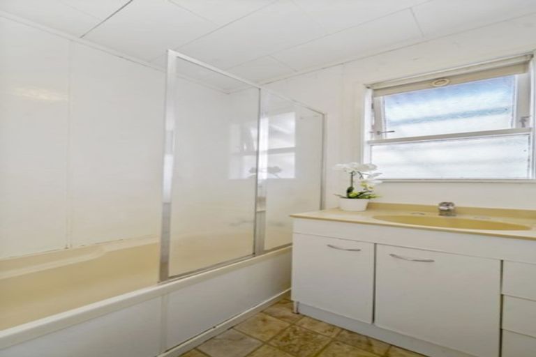 Photo of property in 29 Studfall Street, Pakuranga Heights, Auckland, 2010