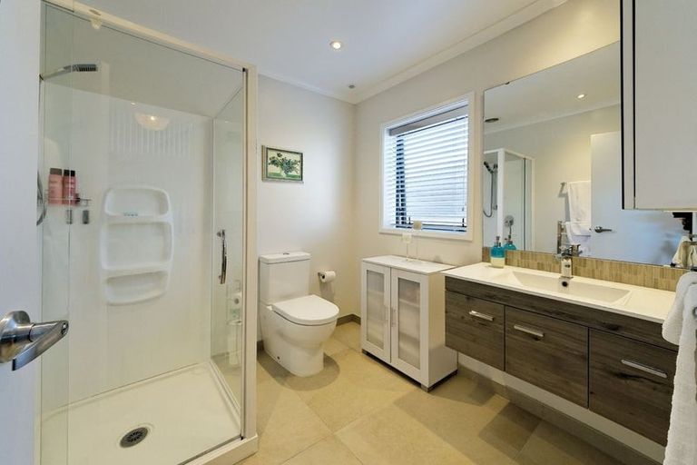 Photo of property in 14 Teal Way, Hobsonville, Auckland, 0616