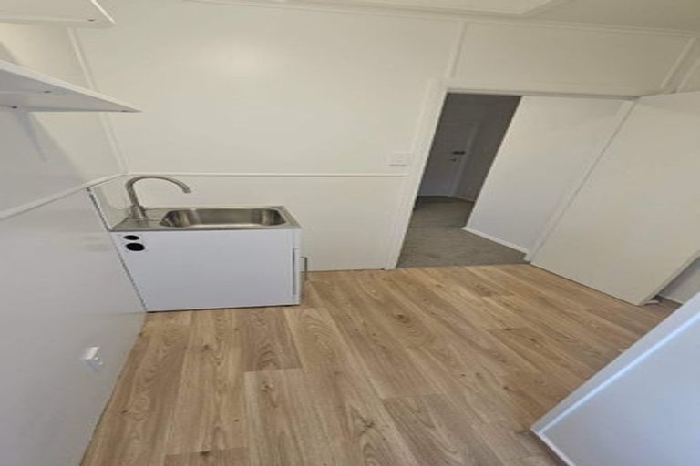 Photo of property in 23-25 Stephens Crescent, Highbury, Palmerston North, 4412