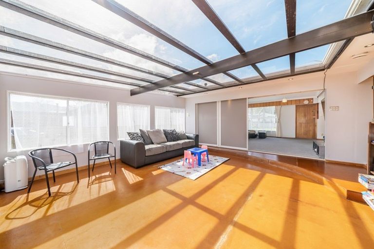 Photo of property in 40 Moeraki Road, Maoribank, Upper Hutt, 5018