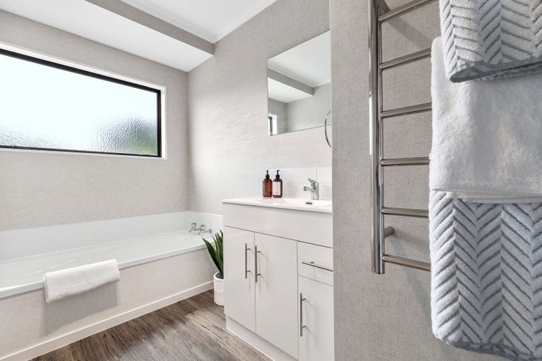 Photo of property in 45a Pemberton Crescent, Greerton, Tauranga, 3112