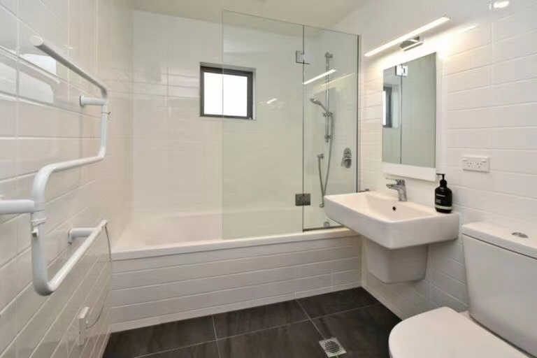 Photo of property in 2/155 Peterborough Street, Christchurch Central, Christchurch, 8013