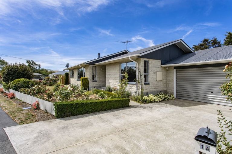 Photo of property in 1 Church Street, Amberley, 7410