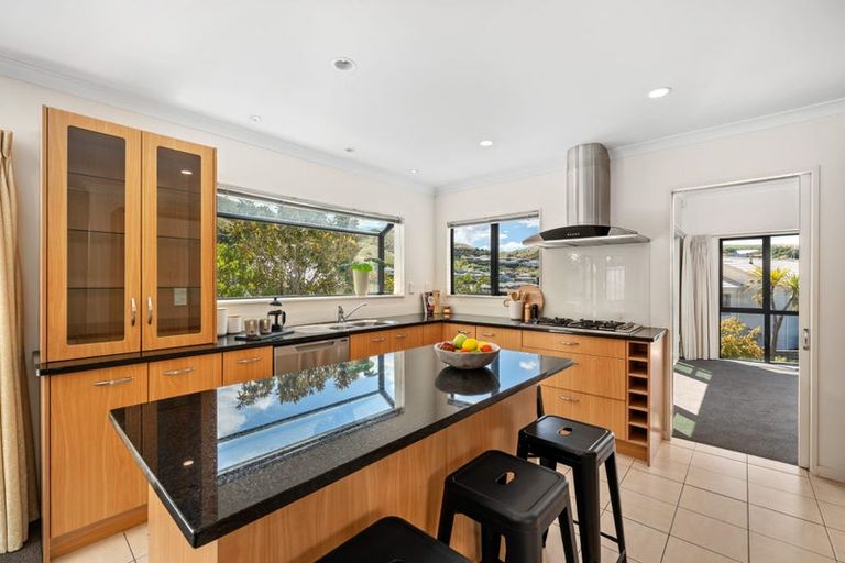 Photo of property in 3 Hetsby Place, Churton Park, Wellington, 6037