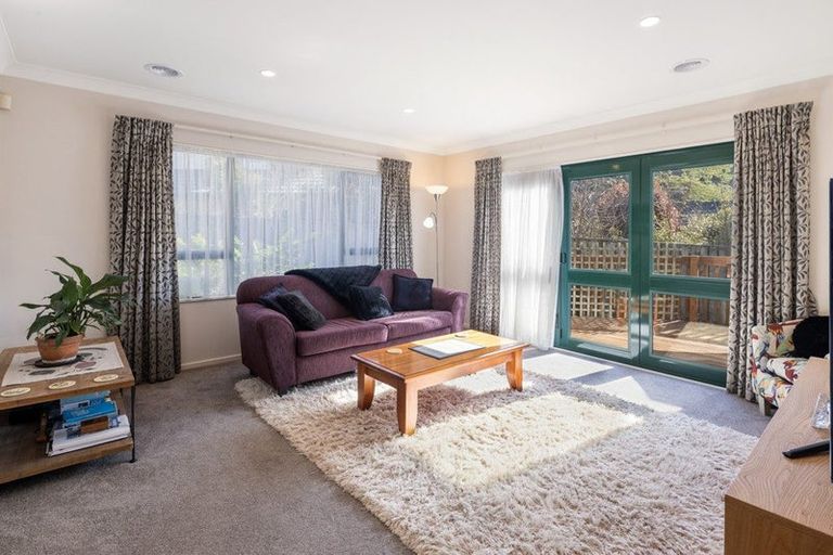 Photo of property in 5 Ridley Green, Churton Park, Wellington, 6037