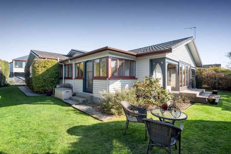Photo of property in 162a Avonhead Road, Avonhead, Christchurch, 8042