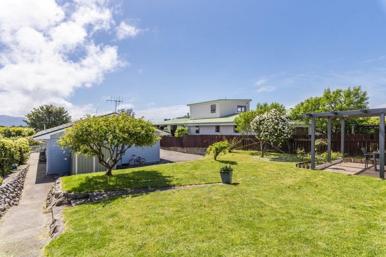 Photo of property in 66 Gray Avenue, Paraparaumu Beach, Paraparaumu, 5032