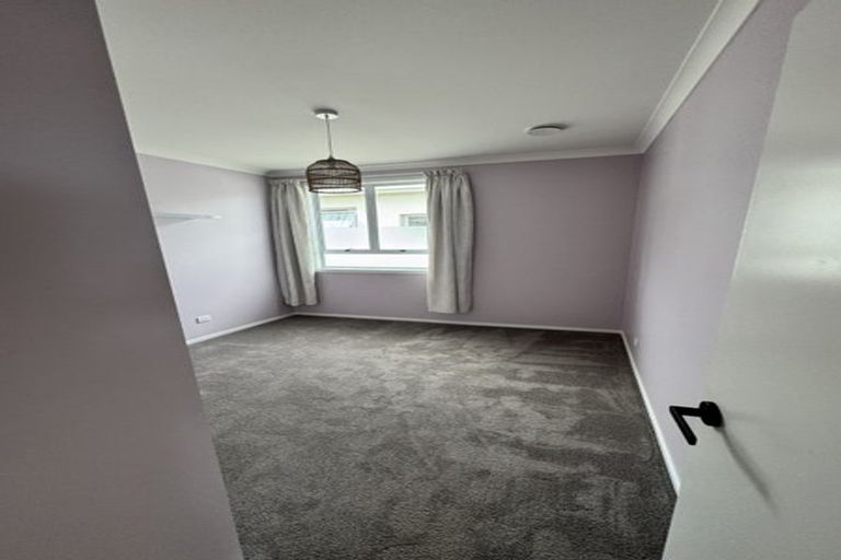 Photo of property in 19 Lyn Street, Lynmouth, New Plymouth, 4310