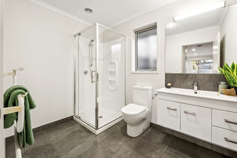 Photo of property in 31 Rochfort Crescent, Pyes Pa, Tauranga, 3112