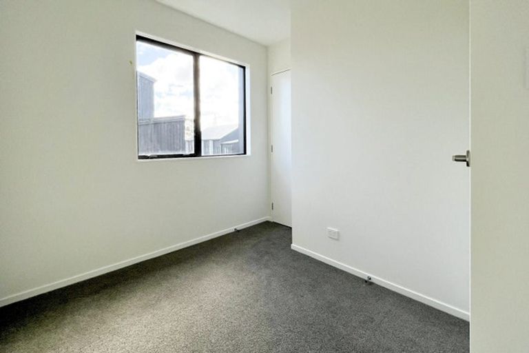 Photo of property in 3/25 Jabuka Street, Glen Eden, Auckland, 0602
