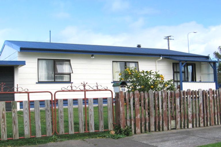 Photo of property in 10 Harding Place, Feilding, 4702