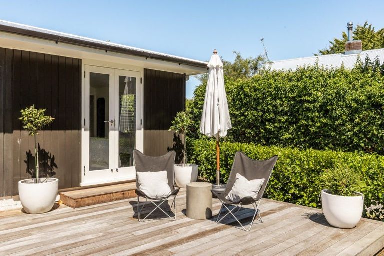 Photo of property in 23 Saint Hill Lane, Havelock North, 4130