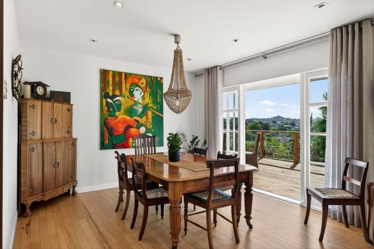Photo of property in 23 Cliff Road, Torbay, Auckland, 0630