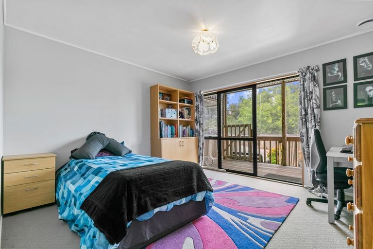 Photo of property in 2a Parklands Avenue, Swanson, Auckland, 0612