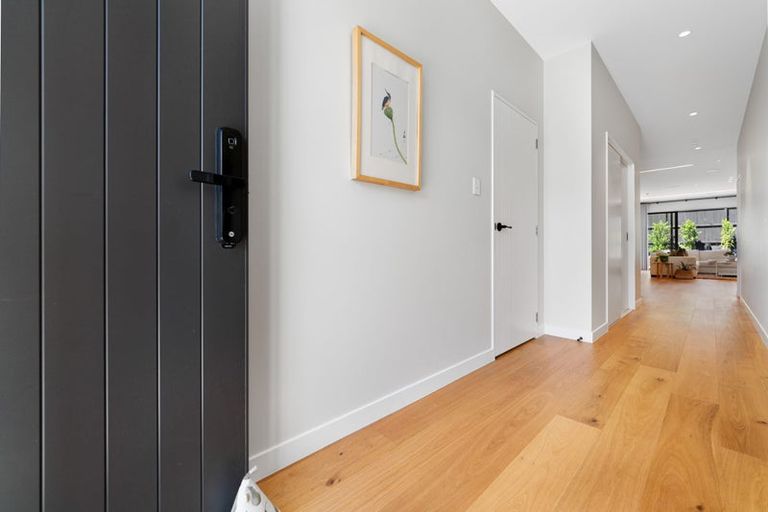 Photo of property in 2 Pukeko Road, Hobsonville, Auckland, 0616