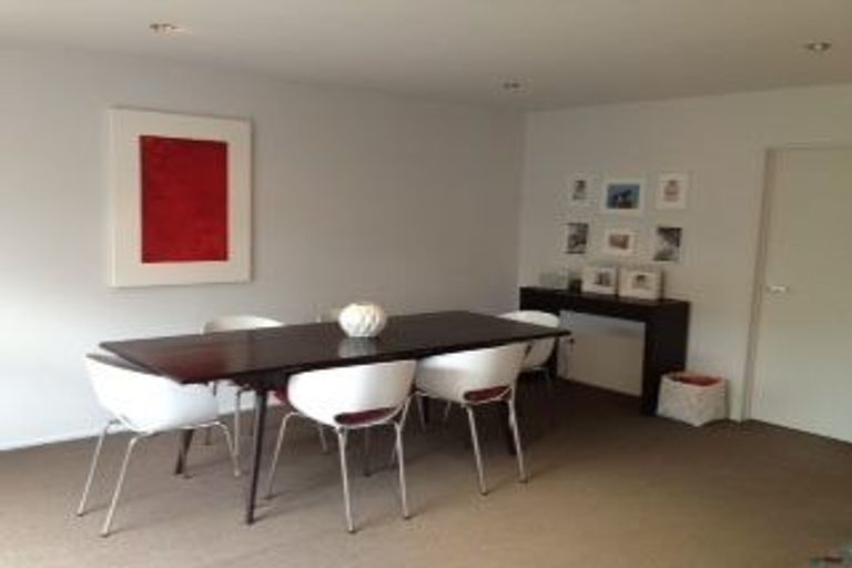 Photo of property in 22 Kittiwake Drive, Schnapper Rock, Auckland, 0632