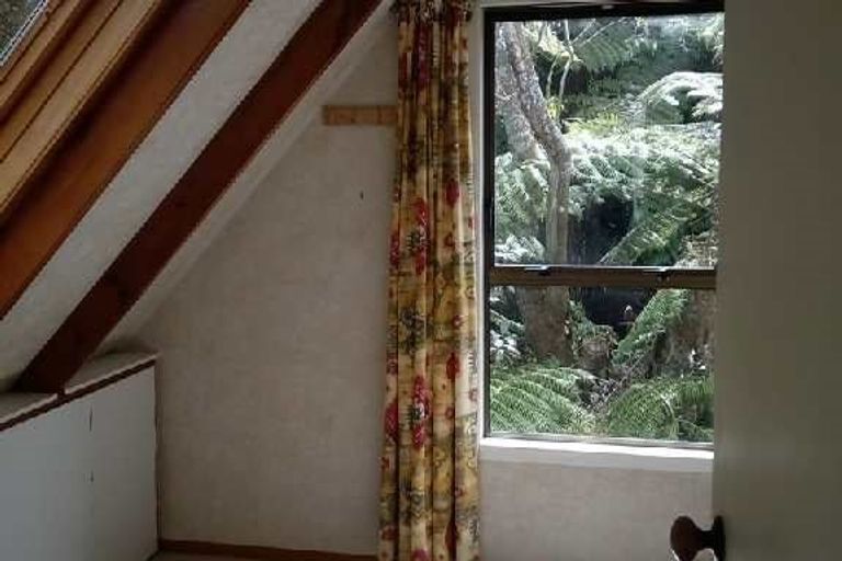 Photo of property in 133 Matipo Road, Te Atatu Peninsula, Auckland, 0610