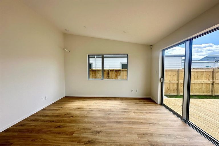 Photo of property in 34 John Gray Street, Papakura, 2110