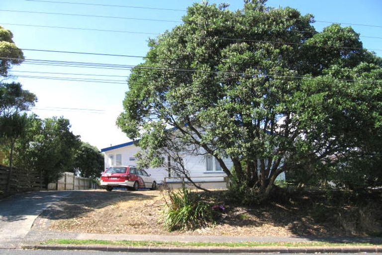 Photo of property in 1 Gilliam Street, New Lynn, Auckland, 0600