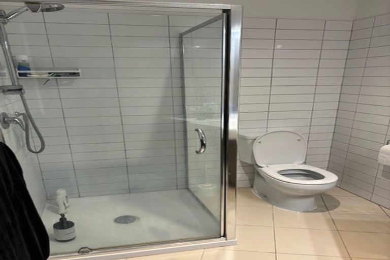 Photo of property in Bella Vista, 2b/84 Gunner Drive, Te Atatu Peninsula, Auckland, 0610