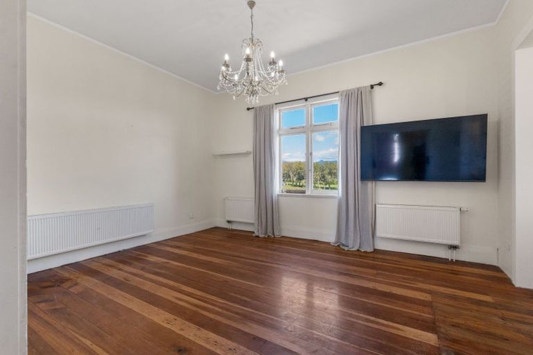 Photo of property in 1106 Egmont Road, Egmont Village, New Plymouth, 4372