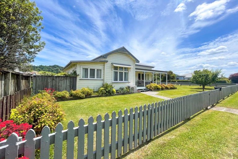 Photo of property in 10 Carroll Street, Te Kuiti, 3910