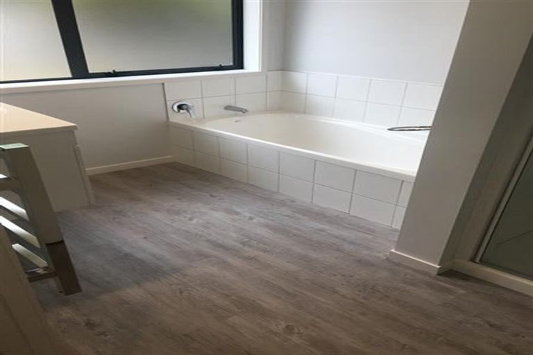 Photo of property in 10 Taiko Street, Horahora, Whangarei, 0110