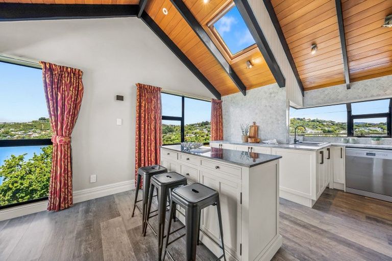 Photo of property in 28a Seaview Road, Paremata, Porirua, 5024