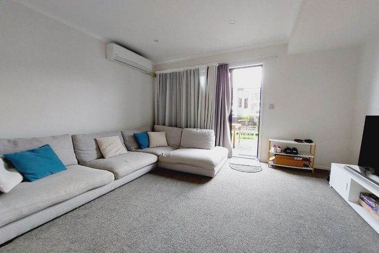 Photo of property in 40 Hobsonville Point Road, Hobsonville, Auckland, 0616