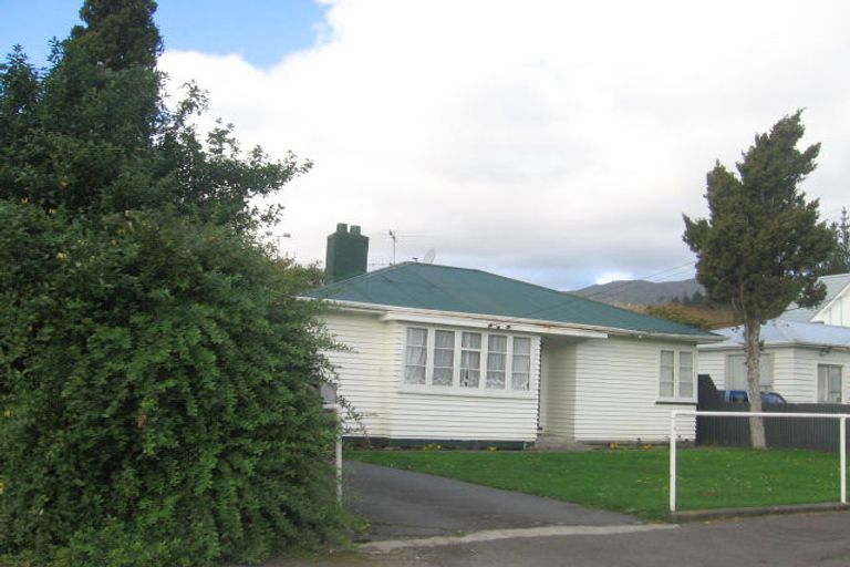 Photo of property in 151 Main Road, Wainuiomata, Lower Hutt, 5014