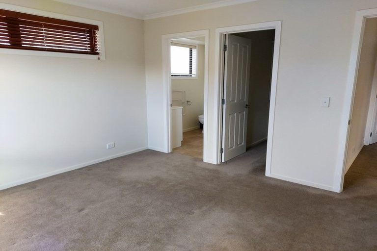 Photo of property in 74 Howards Drive, Lake Hayes, Queenstown, 9304