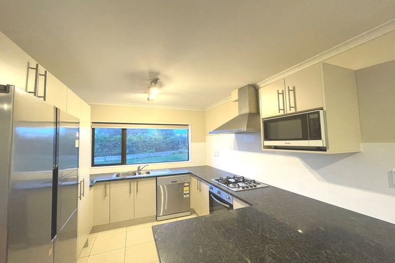 Photo of property in 39b Simpson Road, Ranui, Auckland, 0612