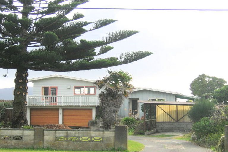 Photo of property in 153 Manly Street, Paraparaumu Beach, Paraparaumu, 5032