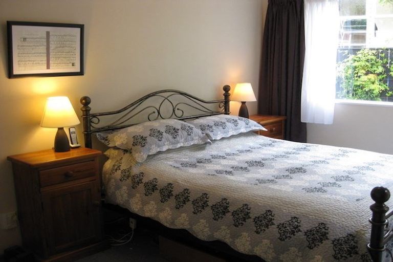 Photo of property in 41 Halifax Street, Kingston, Wellington, 6021