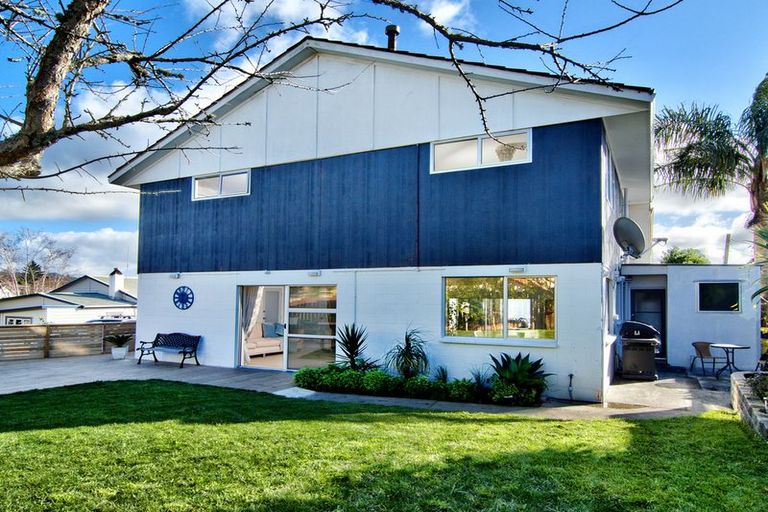 Photo of property in 2a/3 Bowers Road, Glen Eden, Auckland, 0602