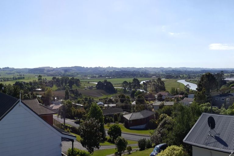 Photo of property in 3/32 Hand Road, Helensville, 0800