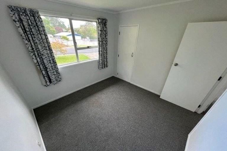 Photo of property in 4 Scarlet Drive, Ranui, Auckland, 0612