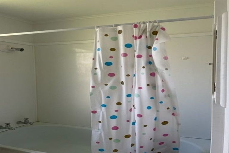 Photo of property in 437 Featherston Street, Palmerston North, 4414
