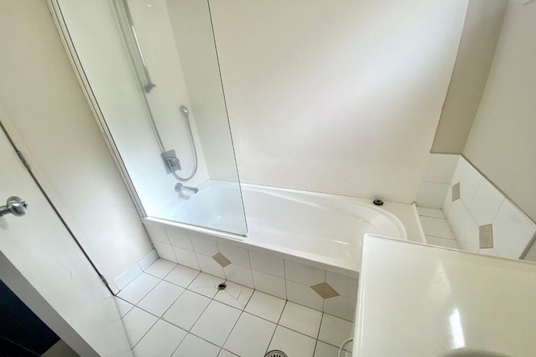 Photo of property in 36 Chapel Road, Flat Bush, Auckland, 2019