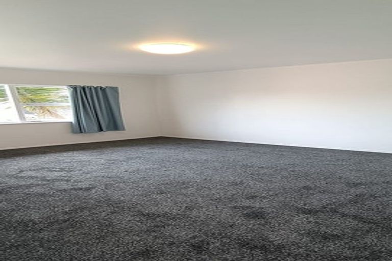 Photo of property in 2/265 Massey Road, Mangere East, Auckland, 2024